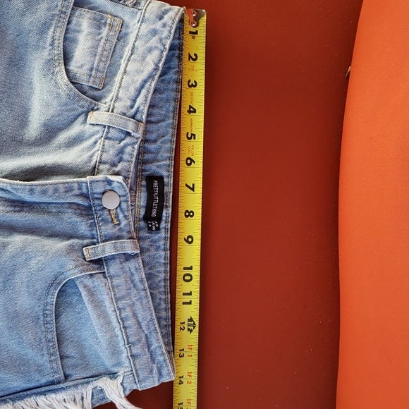 Pretty Little Things Fringe Jeans size 4. - Picture 4 of 7